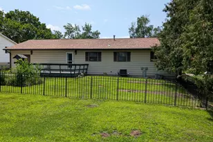 204 Hickory Dr, Lena, IL 61048 - Photo 19