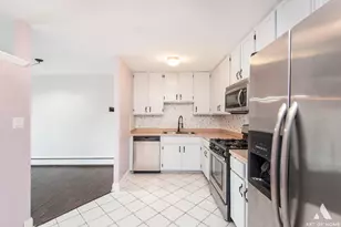1049 W Ogden Ave, Naperville, IL 60563 - Photo 9
