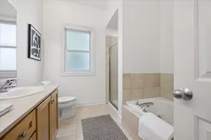 2446 W Homer St, Chicago, IL 60647 - Photo 19