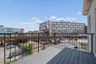 2446 W Homer St, Chicago, IL 60647 - Photo 25