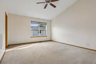 1472 Cambria Dr, Dekalb, IL 60115 - Photo 15