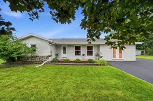 403 Arrowhead Dr, Shorewood, IL 60404 - Photo 1
