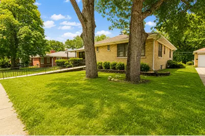 1067 Wentworth Avenue, Calumet City, IL 60409 - Photo 3