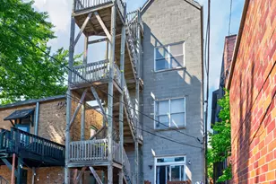 1455 W Wolfram St, Chicago, IL 60657 - Photo 31