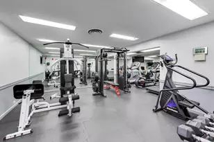 3950 N Lake Shore Dr, Chicago, IL 60613 - Photo 21