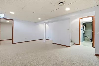 1284 Regent Drive, Mundelein, IL 60060 - Photo 19