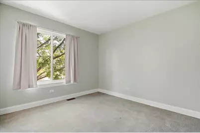 1284 Regent Drive, Mundelein, IL 60060 - Photo 17