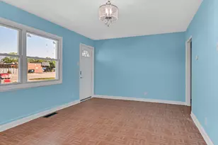 17044 Burnham Ave, Lansing, IL 60438 - Photo 7