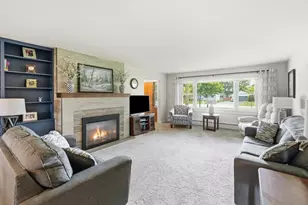 513 N West St, Peotone, IL 60468 - Photo 5