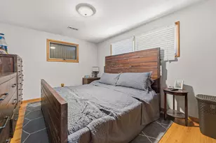 35 Woodland Ave, Elgin, IL 60123 - Photo 7
