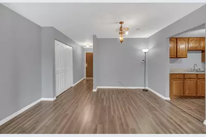 138 E Bailey Road #M, Naperville, IL 60565 - Photo 9