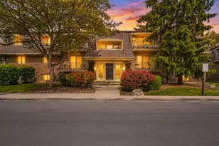138 E Bailey Rd, Naperville, IL 60565 - Photo 1