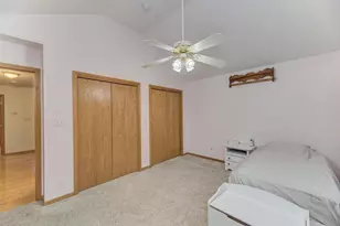 315 Coaler Dr, Coal City, IL 60416 - Photo 17