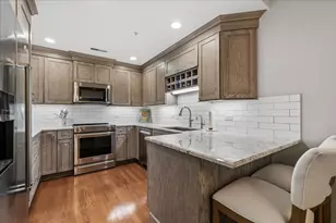 310 E Church Ave, Libertyville, IL 60048 - Photo 5