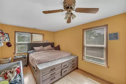 230 W Morris Avenue, Lombard, IL 60148 - Photo 11