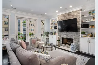 3156 N Cambridge Avenue #2, Chicago, IL 60657 - Photo 3