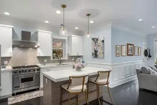 3156 N Cambridge Ave, Chicago, IL 60657 - Photo 9
