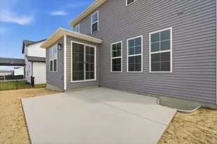 5210 Castlebar Dr, Bloomington, IL 61705 - Photo 35
