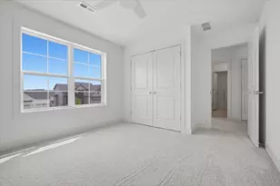 5210 Castlebar Dr, Bloomington, IL 61705 - Photo 27