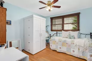 570 W Crockett Ave, Elmhurst, IL 60126 - Photo 15