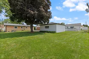 13108 Fairway Dr, Crestwood, IL 60418 - Photo 23