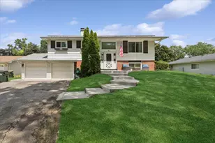21W340 Audubon Rd, Lombard, IL 60148 - Photo 1