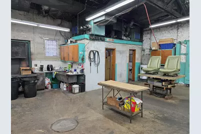 6243 N Clark Street, Chicago, IL 60660 - Photo 11