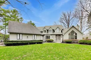 8S510 Oxford Ln, Naperville, IL 60565 - Photo 1