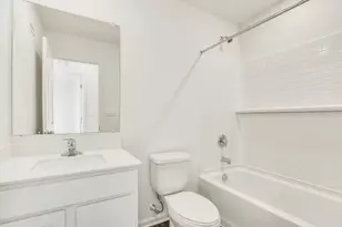 2052 Yellowstone Blvd, Mundelein, IL 60060 - Photo 17