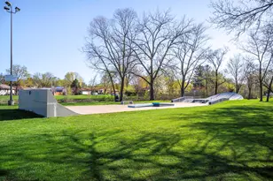 2052 Yellowstone Blvd, Mundelein, IL 60060 - Photo 47
