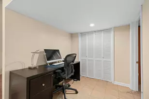 720 S Butterfield Rd, Libertyville, IL 60048 - Photo 29