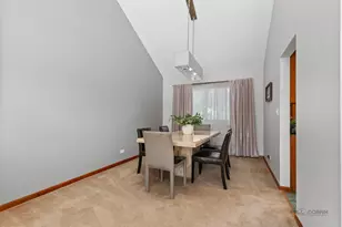 720 S Butterfield Rd, Libertyville, IL 60048 - Photo 11
