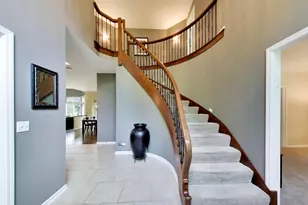 712 De Lasalle Ct, Naperville, IL 60565 - Photo 5