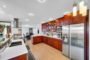 2033 N Evergreen Ave, Arlington Heights, IL 60004 - Photo 17