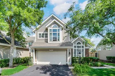 2033 N Evergreen Avenue, Arlington Heights, IL 60004 - Photo 1