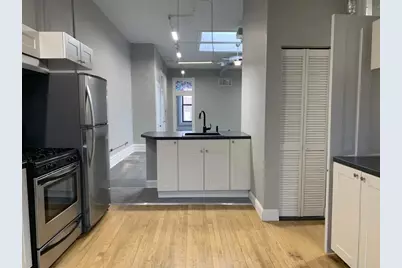 8 N State Street #UPPER, Elgin, IL 60123 - Photo 5