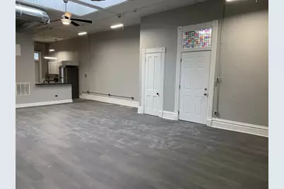 8 N State Street #UPPER, Elgin, IL 60123 - Photo 9