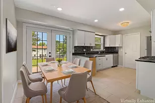 2208 Kensington Dr, Schaumburg, IL 60194 - Photo 13