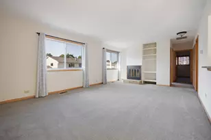 717 Whitesail Dr, Schaumburg, IL 60194 - Photo 7