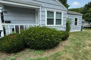 804 N Division St, Pontiac, IL 61764 - Photo 11