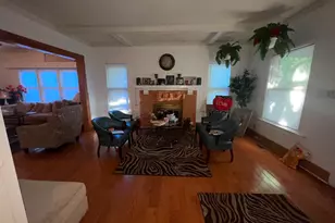 2068 S 05th St, Springfield, IL 62702 - Photo 5