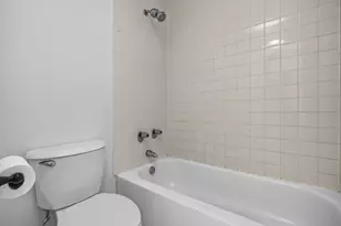 1221 N Dearborn St, Chicago, IL 60610 - Photo 11