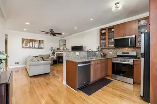 1302 W Fillmore St, Chicago, IL 60607 - Photo 5