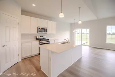 330 N. Aspen Drive, Cortland, IL 60112 - Photo 17