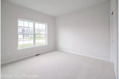 330 N. Aspen Drive, Cortland, IL 60112 - Photo 7
