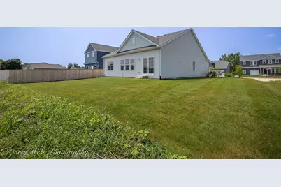 330 N. Aspen Drive, Cortland, IL 60112 - Photo 3