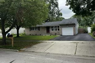 1529 Ronzheimer Ave, Saint Charles, IL 60174 - Photo 5