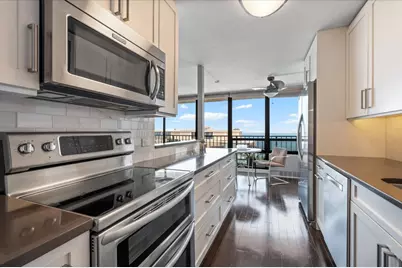 3150 N Sheridan Road #27B, Chicago, IL 60657 - Photo 9