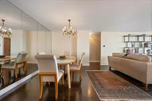 3150 N Sheridan Rd, Chicago, IL 60657 - Photo 5