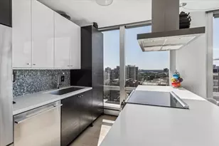 1300 N Astor St, Chicago, IL 60610 - Photo 7